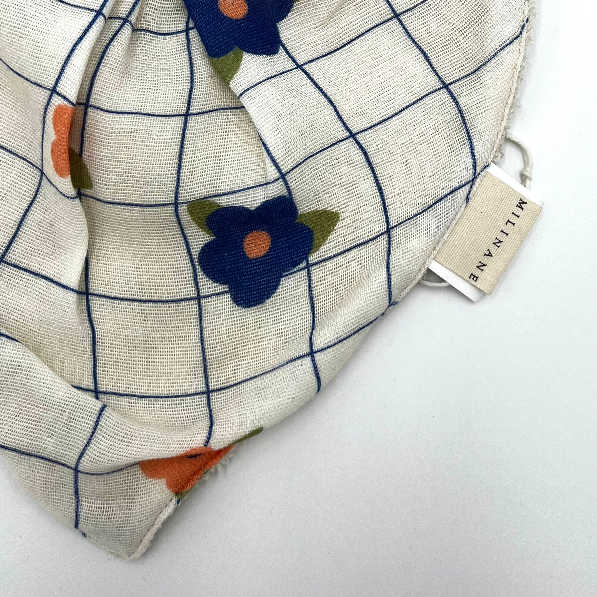 Milinane Halstuch-Lätzchen "Gänseblümchen" Frauegschichte - Milinane Halstuch-Lätzchen "Gänseblümchen"