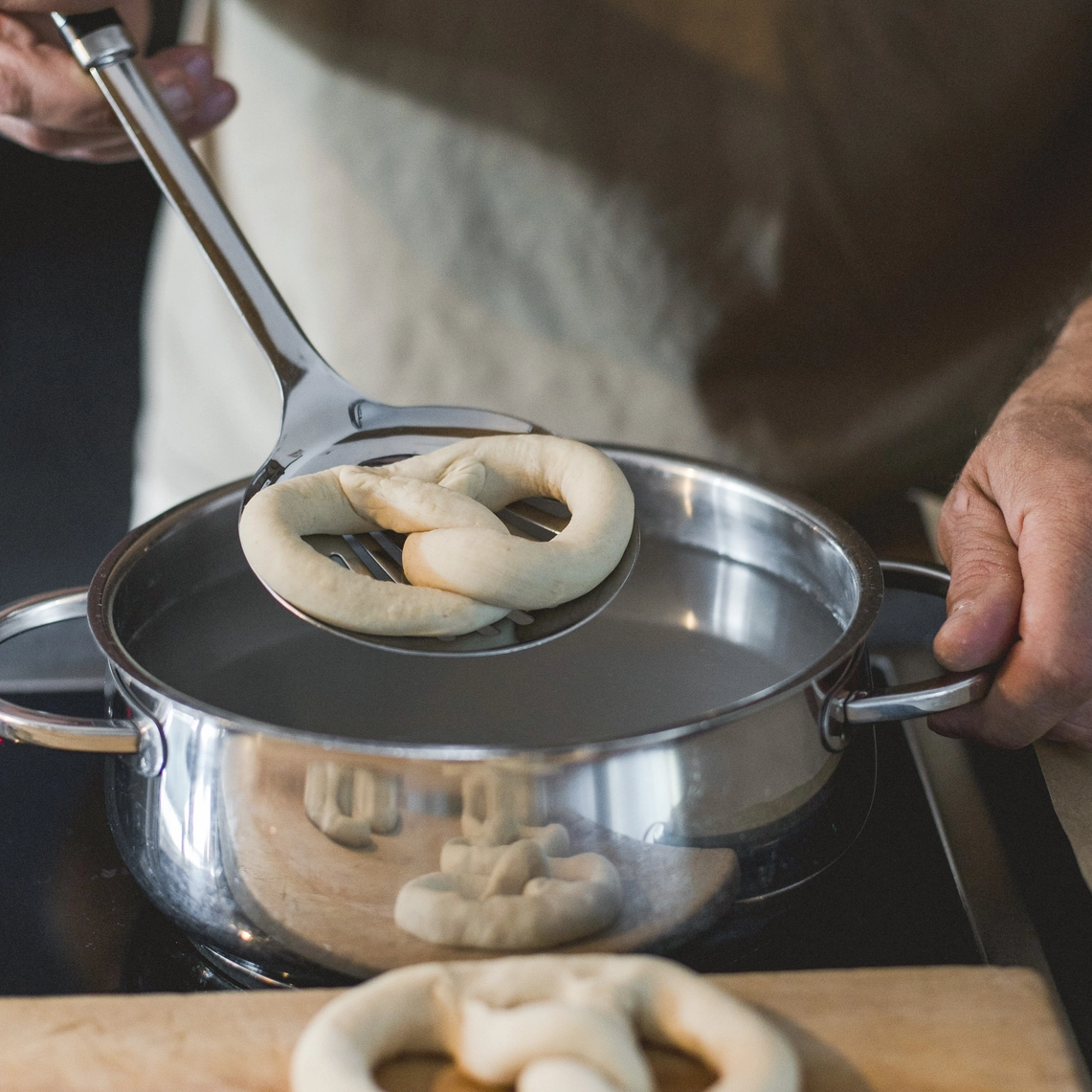 Bake Affair Backmischung Laugengebäck Frauegschichte - Bake Affair Backmischung Laugengebäck