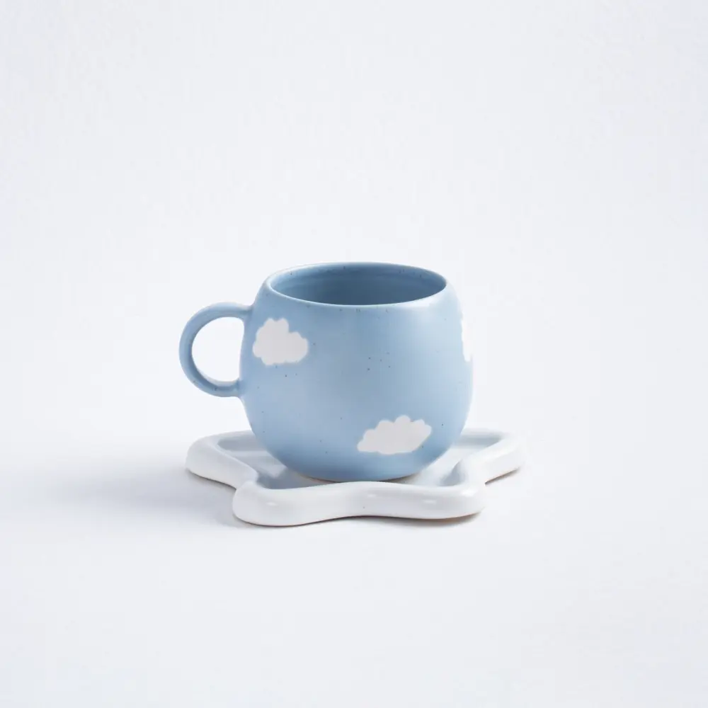 Frauegschichte - Egg Back Home CB - Kaffee-Mug 500ml - Blue Cloud