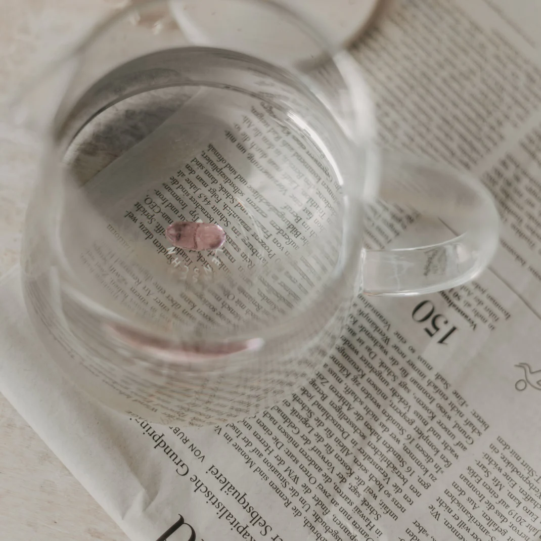 Eulenschnitt Karaffe Herzfigur rosa Frauegschichte - Eulenschnitt Karaffe Herzfigur rosa