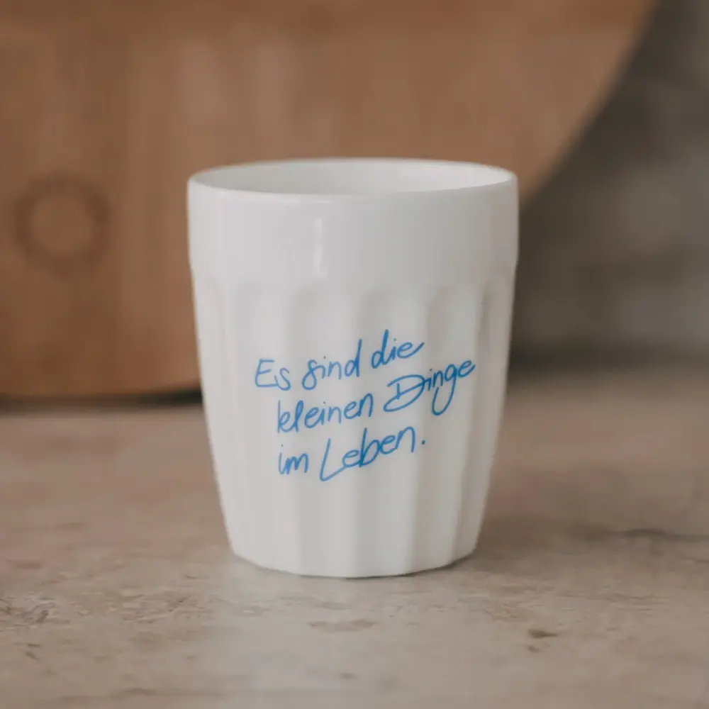 Frauegschichte - Eulenschnitt Becher Porzellan Kleine Dinge - hellblau