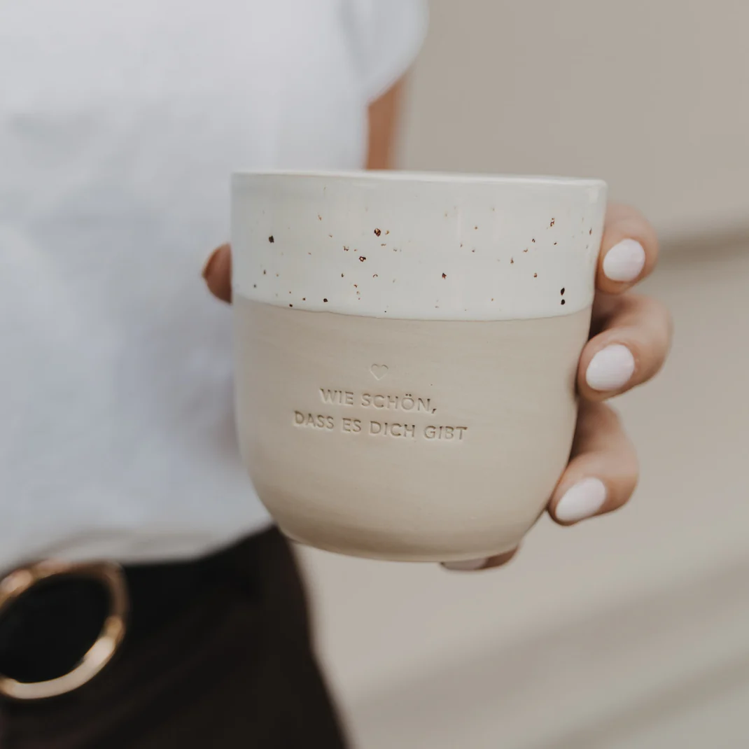 Eulenschnitt Becher "wie schön, dass es dich gibt" Frauegschichte - Eulenschnitt Becher "wie schön, dass es dich gibt"