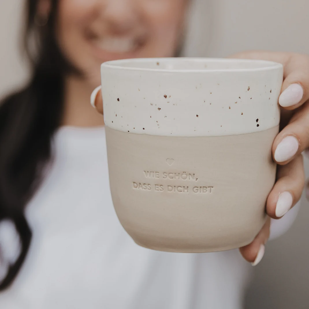 Eulenschnitt Becher "wie schön, dass es dich gibt" Frauegschichte - Eulenschnitt Becher "wie schön, dass es dich gibt"