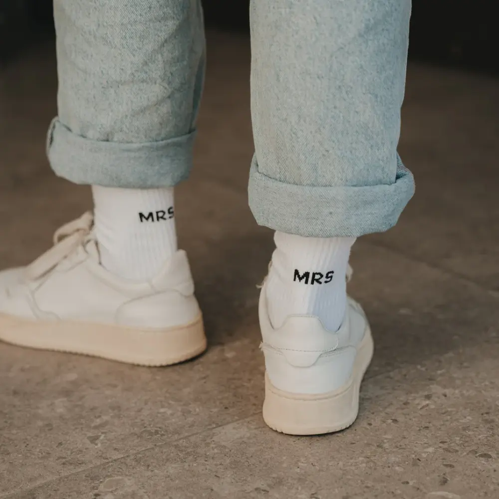 Frauegschichte - Eulenschnitt Socken "Mrs" Grösse M
