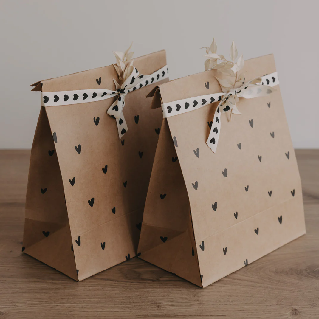 Eulenschnitt Papiertüten kraft-schwarz Grösse M Frauegschichte - Eulenschnitt Papiertüten kraft-schwarz Grösse M
