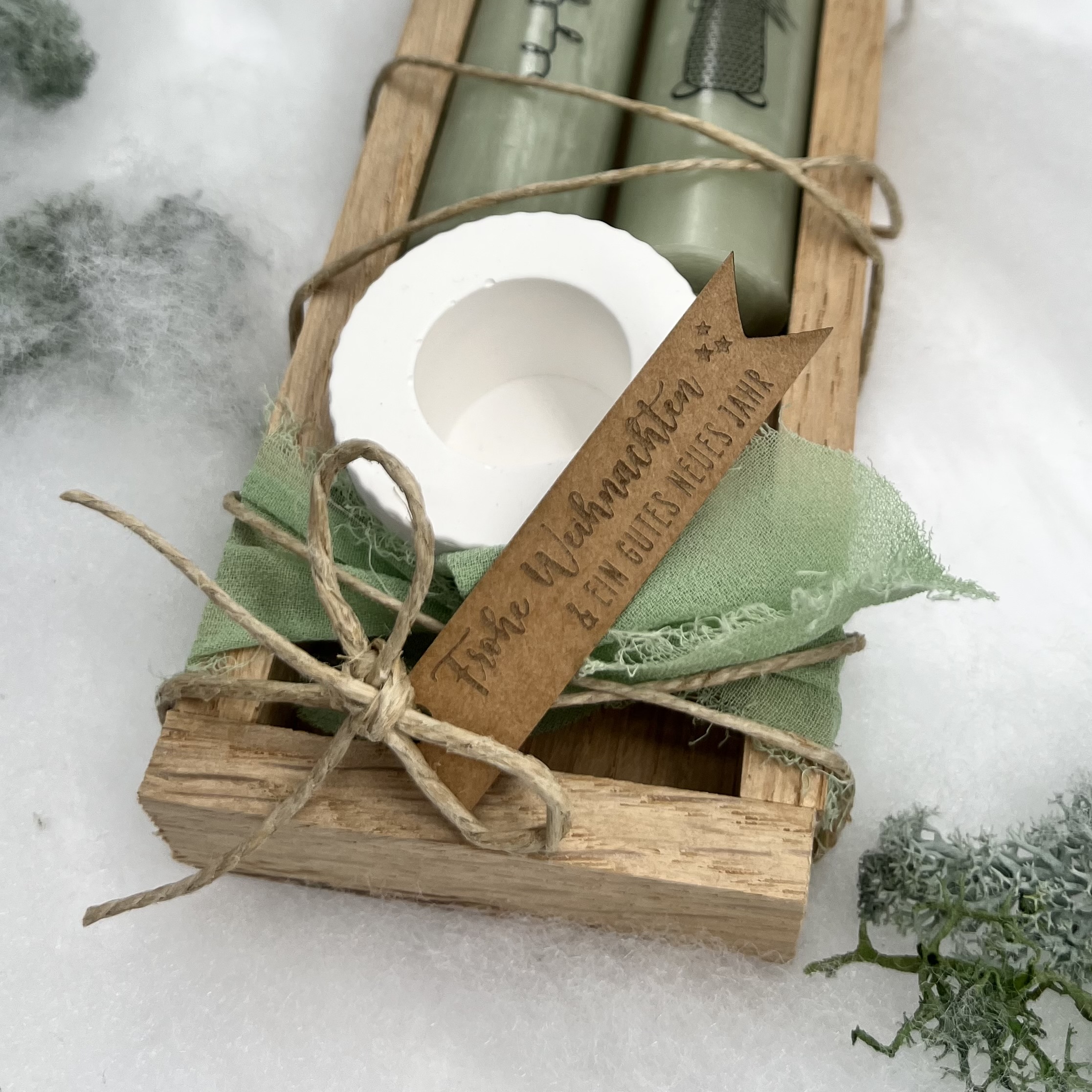 isaMi Weihnachts-Kerzenset "Hohoho" - salbei Frauegschichte - isaMi Weihnachts-Kerzenset "Hohoho" - salbei