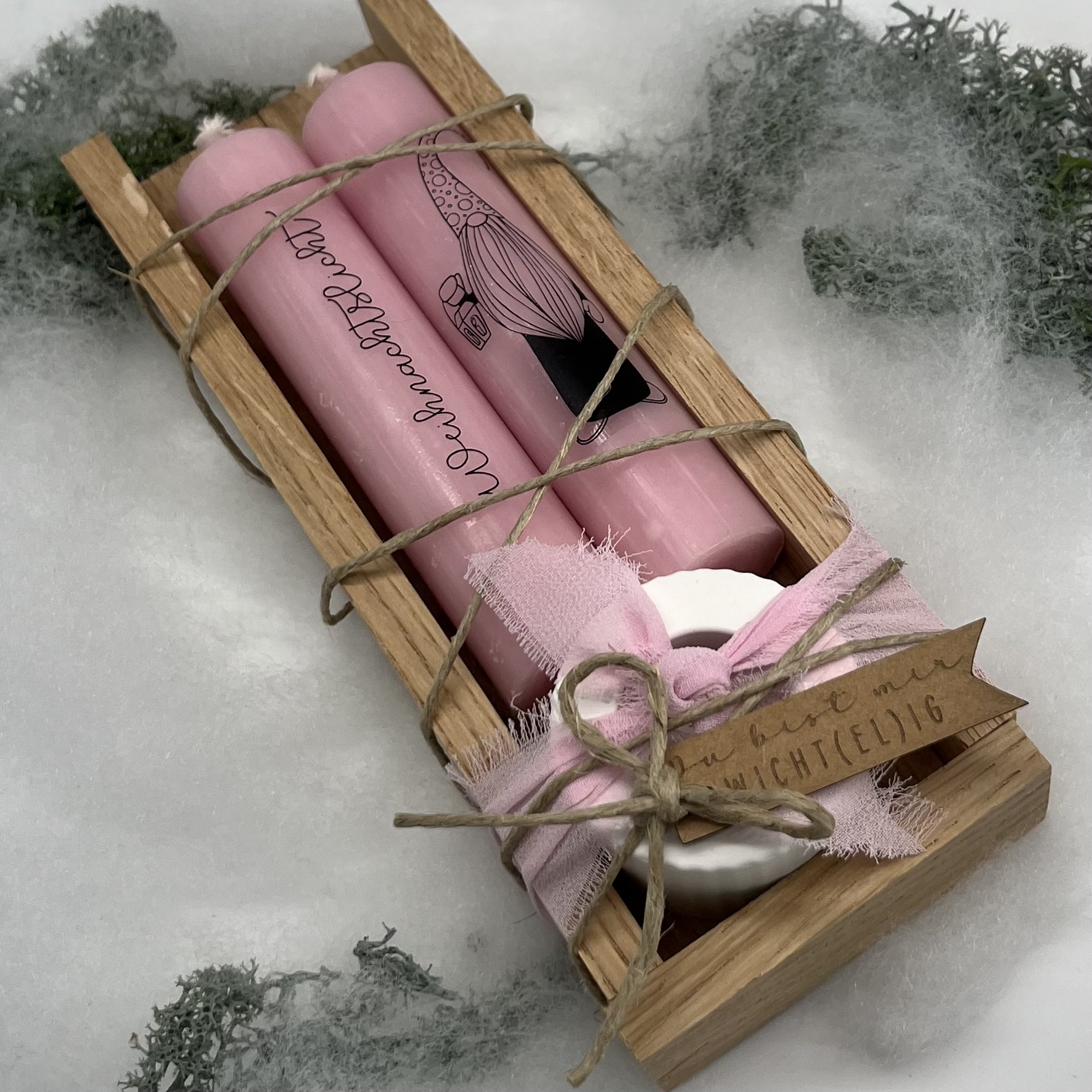 isaMi Weihnachts-Kerzenset "Weihnachtslicht" - rosa Frauegschichte - isaMi Weihnachts-Kerzenset "Weihnachtslicht" - rosa