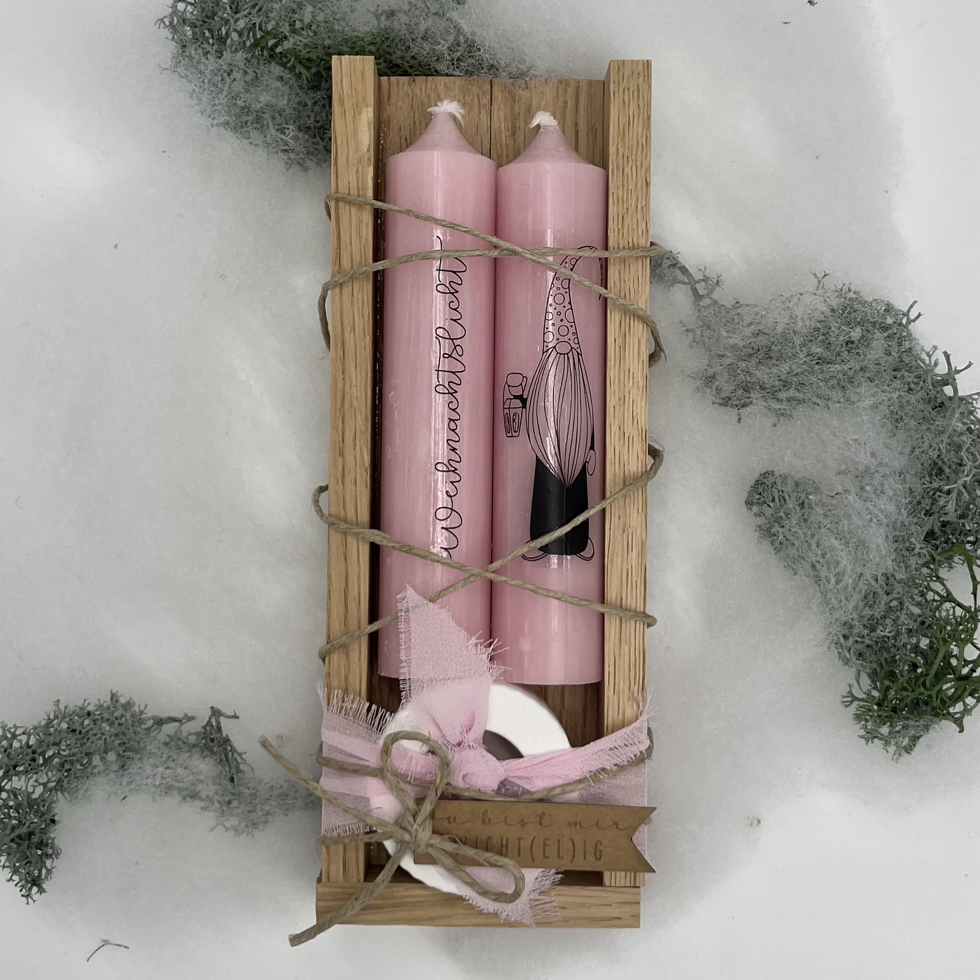 isaMi Weihnachts-Kerzenset "Weihnachtslicht" - rosa Frauegschichte - isaMi Weihnachts-Kerzenset "Weihnachtslicht" - rosa