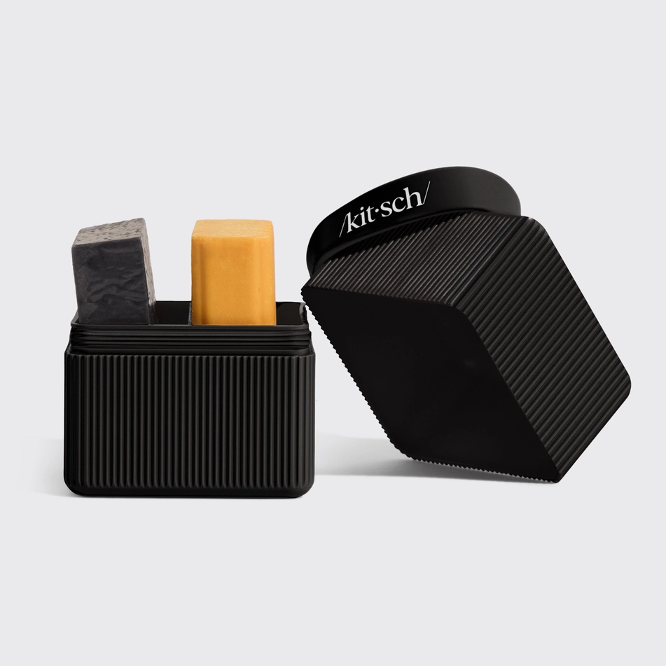 /kit·sch/ Reiseetui 2er Set - schwarz Frauegschichte - /kit·sch/ Reiseetui 2er Set - schwarz