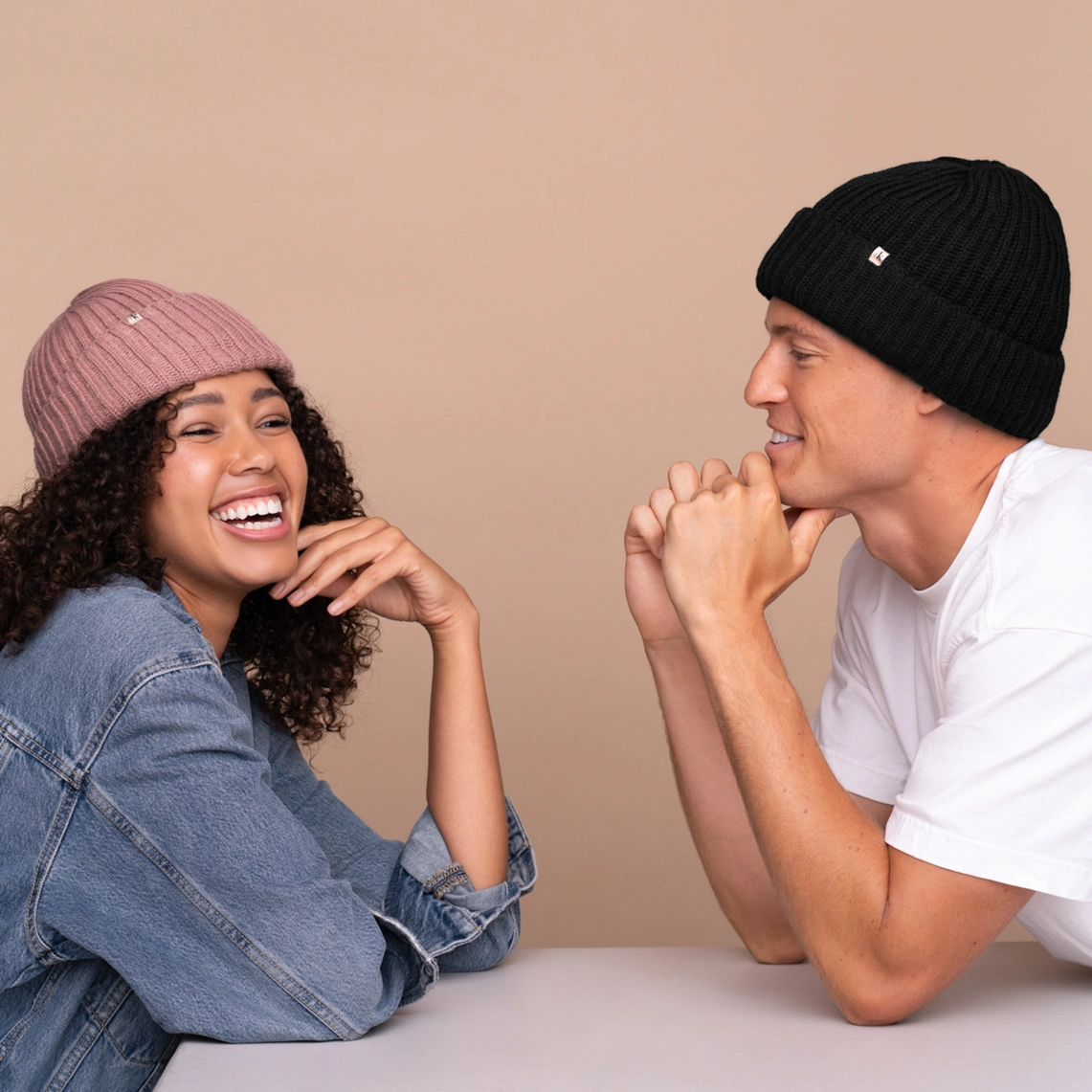 /kit·sch/ Beanie mit Satinfutter - schwarz Frauegschichte - /kit·sch/ Beanie mit Satinfutter - schwarz