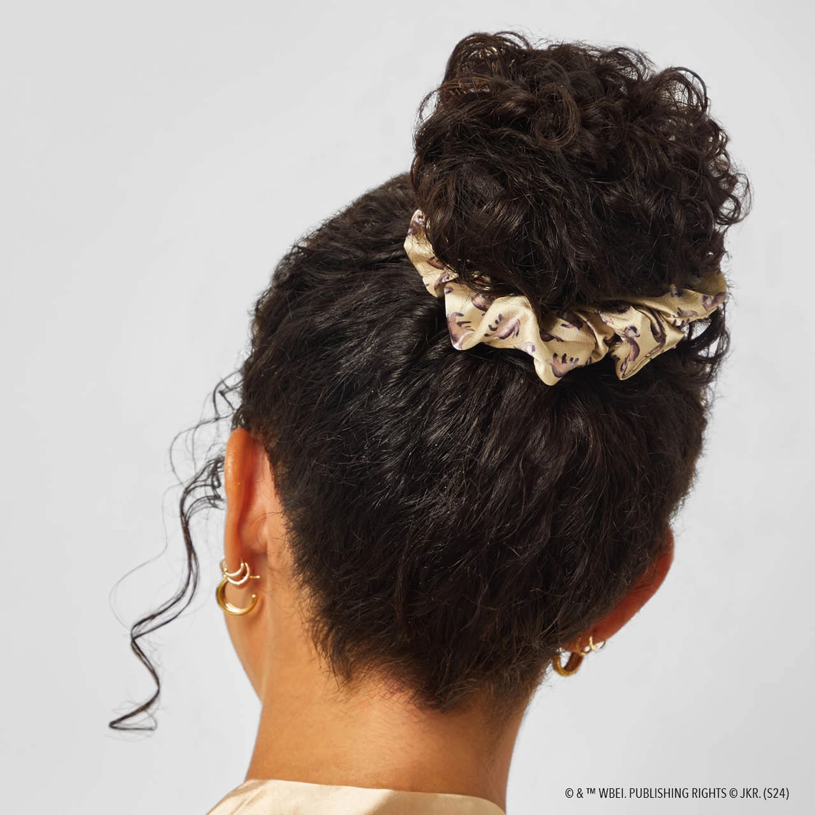 /kit·sch/ Scrunchie Harry Potter 4er Set Frauegschichte - /kit·sch/ Scrunchie Harry Potter 4er Set