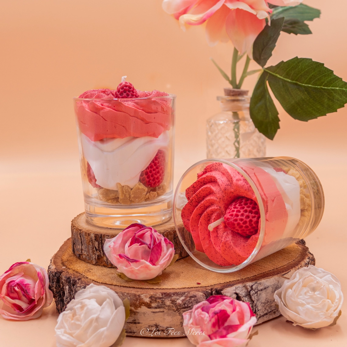 Les Fées Mères Kerze Himbeere Crumble - Waldfrucht Frauegschichte - Les Fées Mères Kerze Himbeere Crumble - Waldfrucht