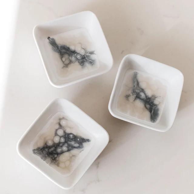 Lynn & Liana Designs Keramik-Schälchen: Marmor Frauegschichte - Lynn & Liana Designs Keramik-Schälchen: Marmor