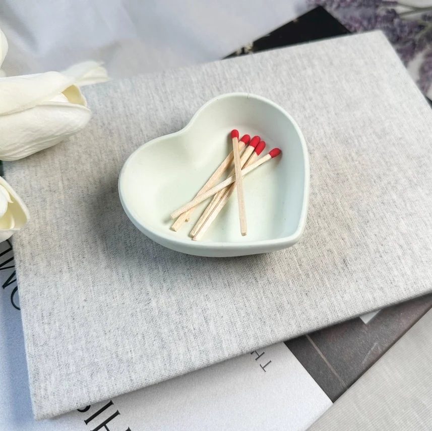 Frauegschichte - Lynn & Liana Designs Mini-Herzschale: Mint