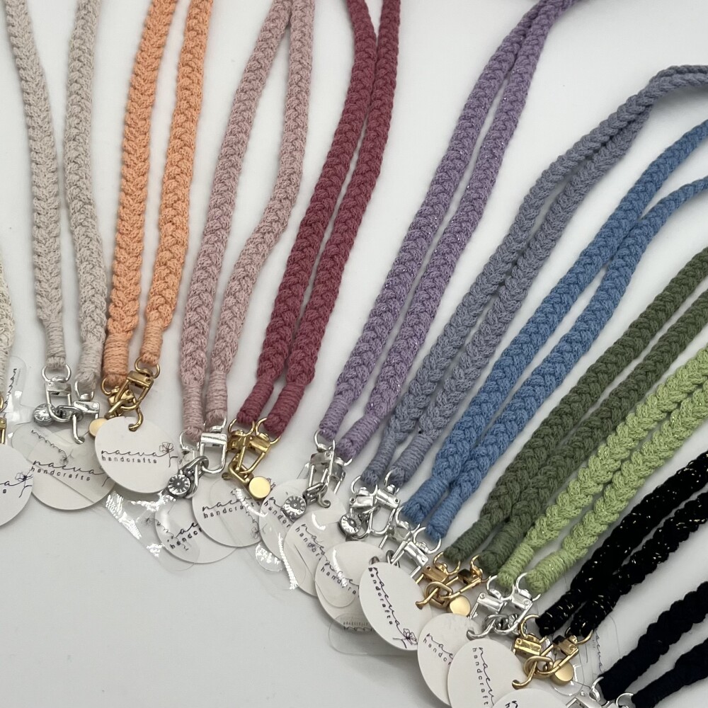 Frauegschichte - naeva_handcrafts Makramee Handykette