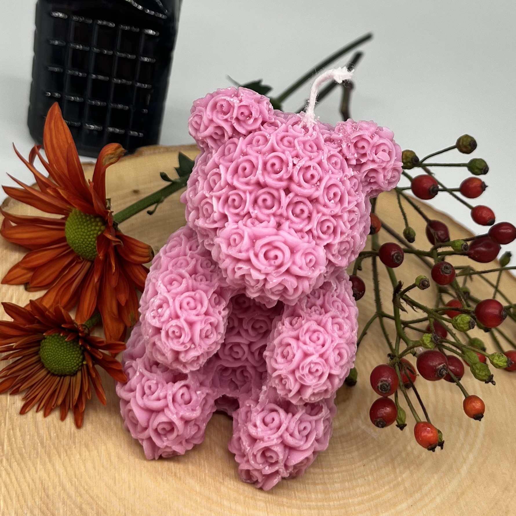 Ritual Spirit ltd. Kerze Rosen-Teddybär Medium rosa Frauegschichte - Ritual Spirit ltd. Kerze Rosen-Teddybär Medium rosa