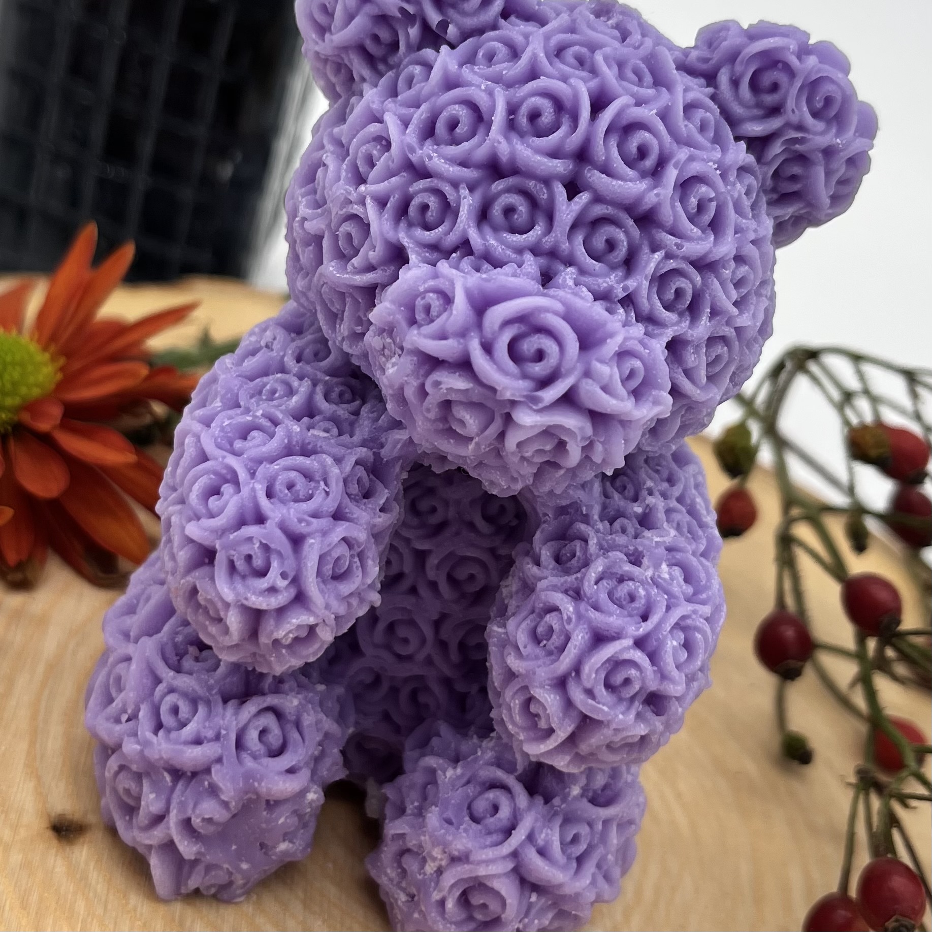 Ritual Spirit ltd. Kerze Rosen-Teddybär Medium lila dunkel Frauegschichte - Ritual Spirit ltd. Kerze Rosen-Teddybär Medium lila dunkel