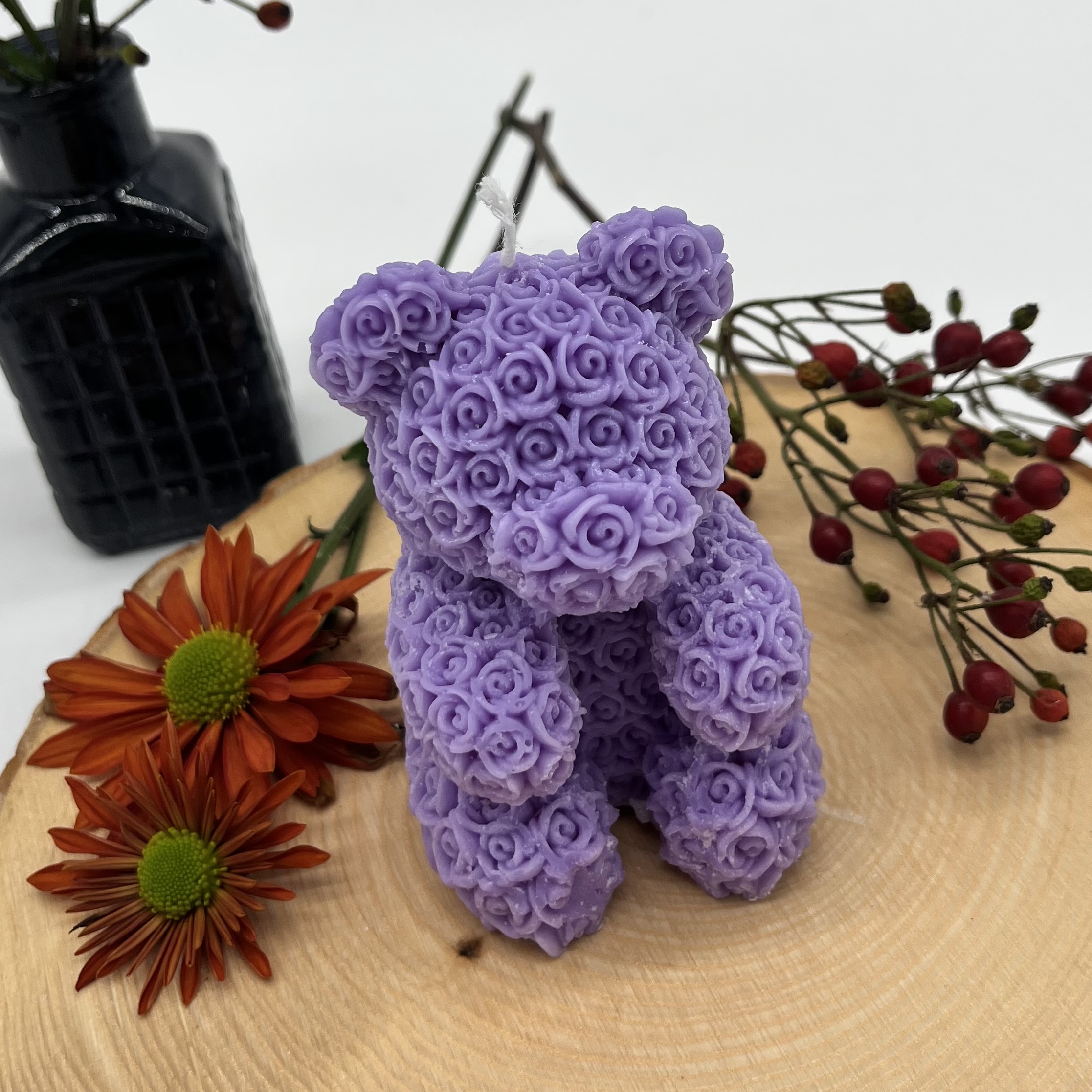 Ritual Spirit ltd. Kerze Rosen-Teddybär Medium lila dunkel Frauegschichte - Ritual Spirit ltd. Kerze Rosen-Teddybär Medium lila dunkel