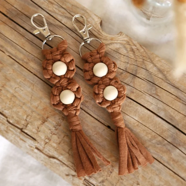 The Frenchie Knot Schlüsselanhänger Boho Blumen - Kaffee Frauegschichte - The Frenchie Knot Schlüsselanhänger Boho Blumen - Kaffee