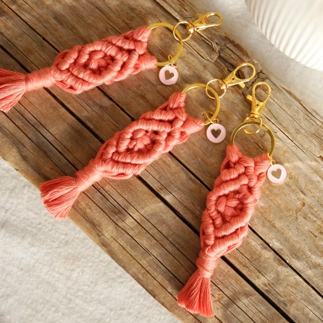The Frenchie Knot Schlüsselanhänger Herzanhänger - rosa Frauegschichte - The Frenchie Knot Schlüsselanhänger Herzanhänger - rosa