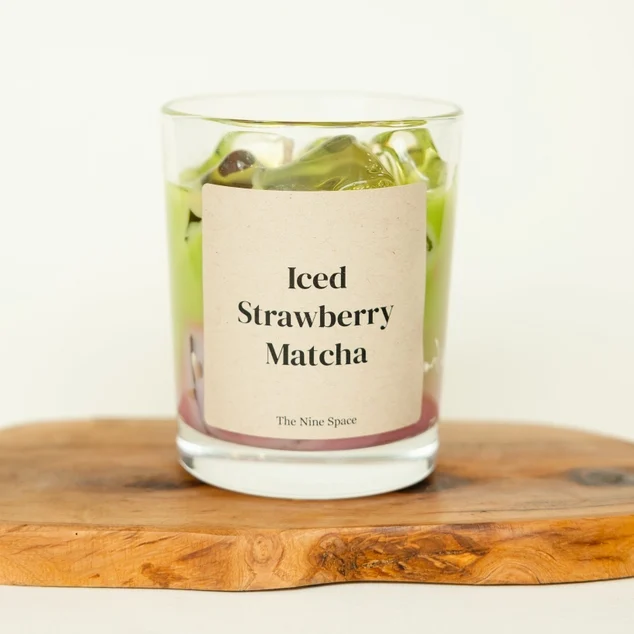 The Nine Space Iced Strawberry Matcha Kerze Frauegschichte - The Nine Space Iced Strawberry Matcha Kerze