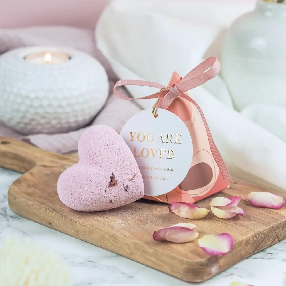 Frauegschichte - The Sun & My Soul "You Are Loved" - Herz-Badebombe