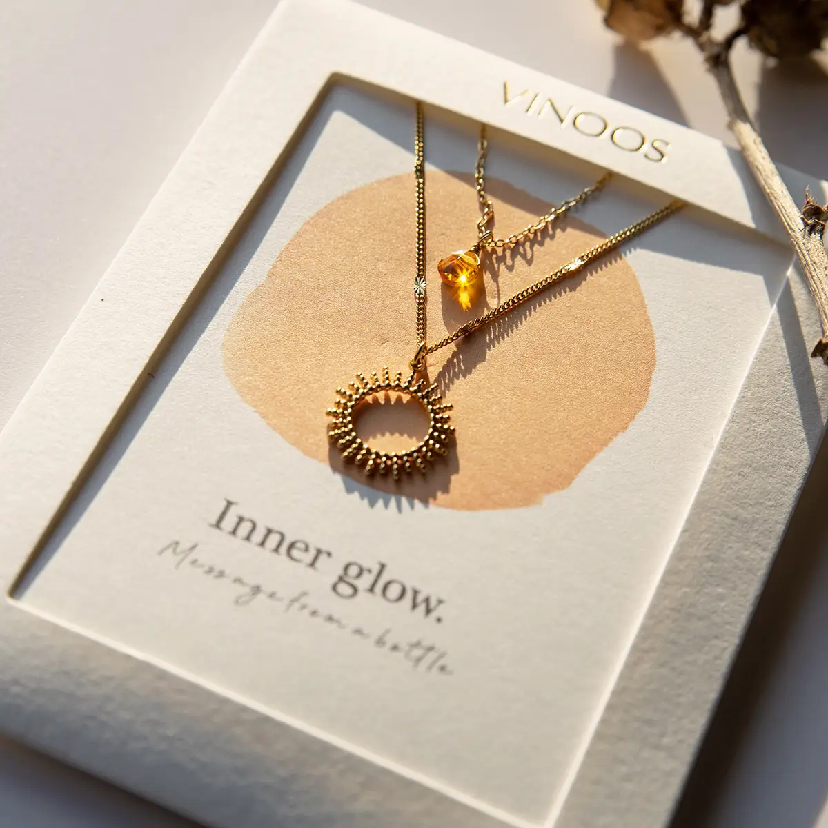 Vinoos Halskette "inner glow" bernstein Frauegschichte - Vinoos Halskette "inner glow" bernstein