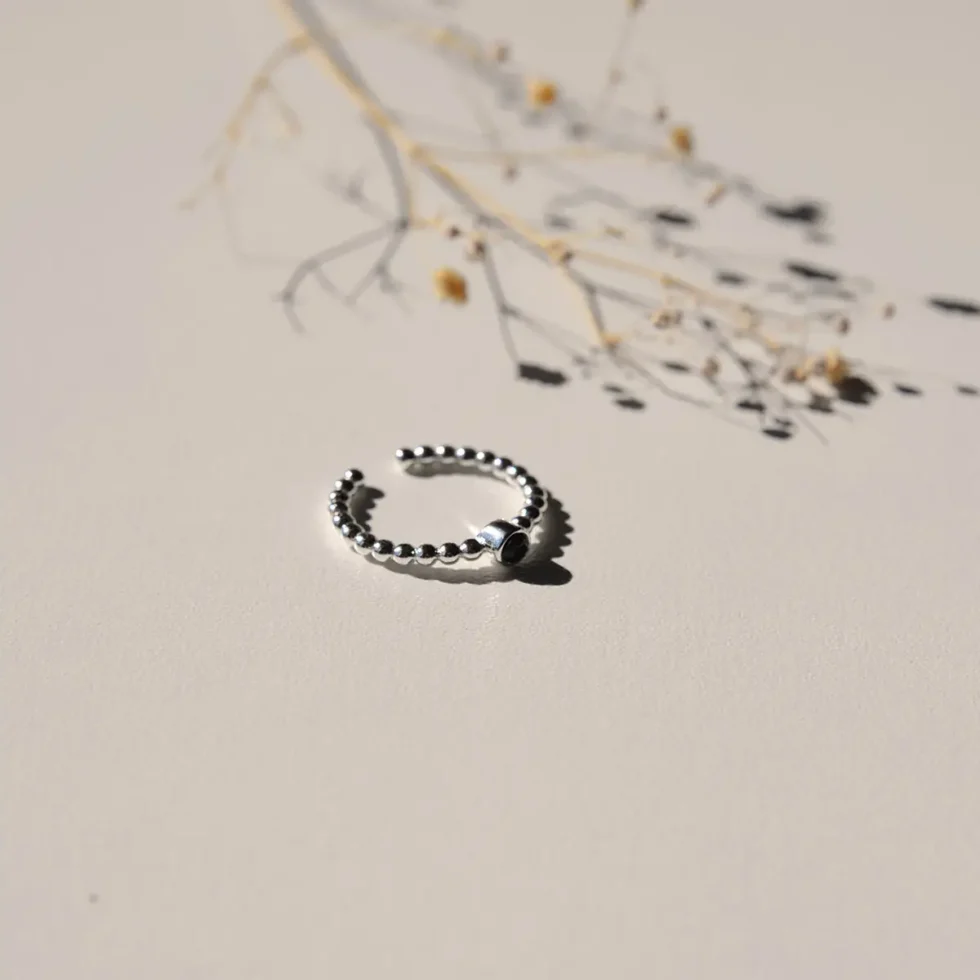 Vinoos Single-Ring silber - schwarzer Stein Frauegschichte - Vinoos Single-Ring silber - schwarzer Stein