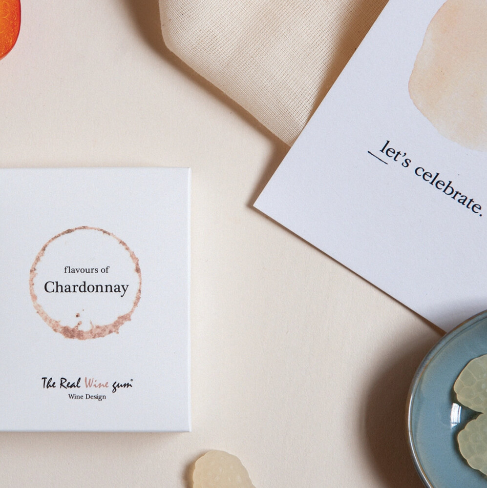 Frauegschichte - Vinoos Chardonnay Weingummi Geschenkbox